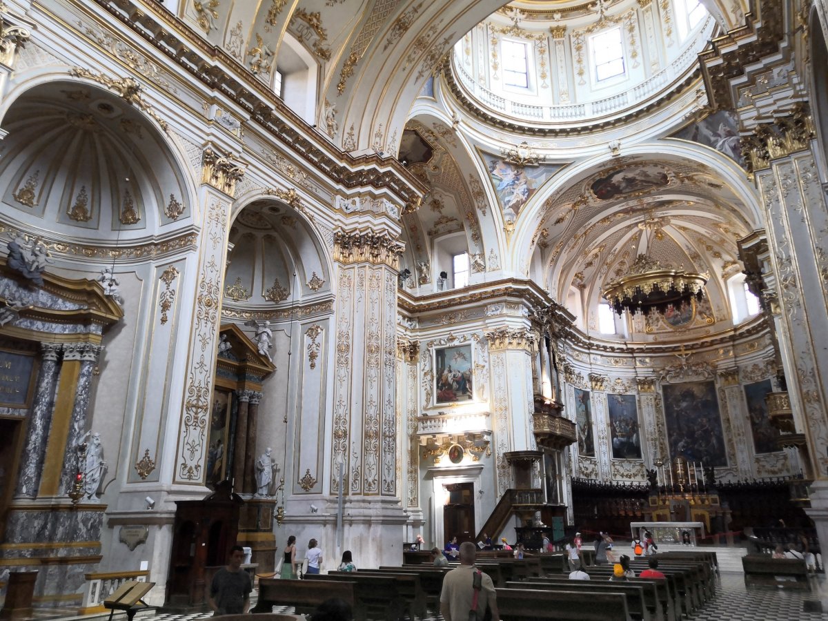 Interiér Bergamské katedrály