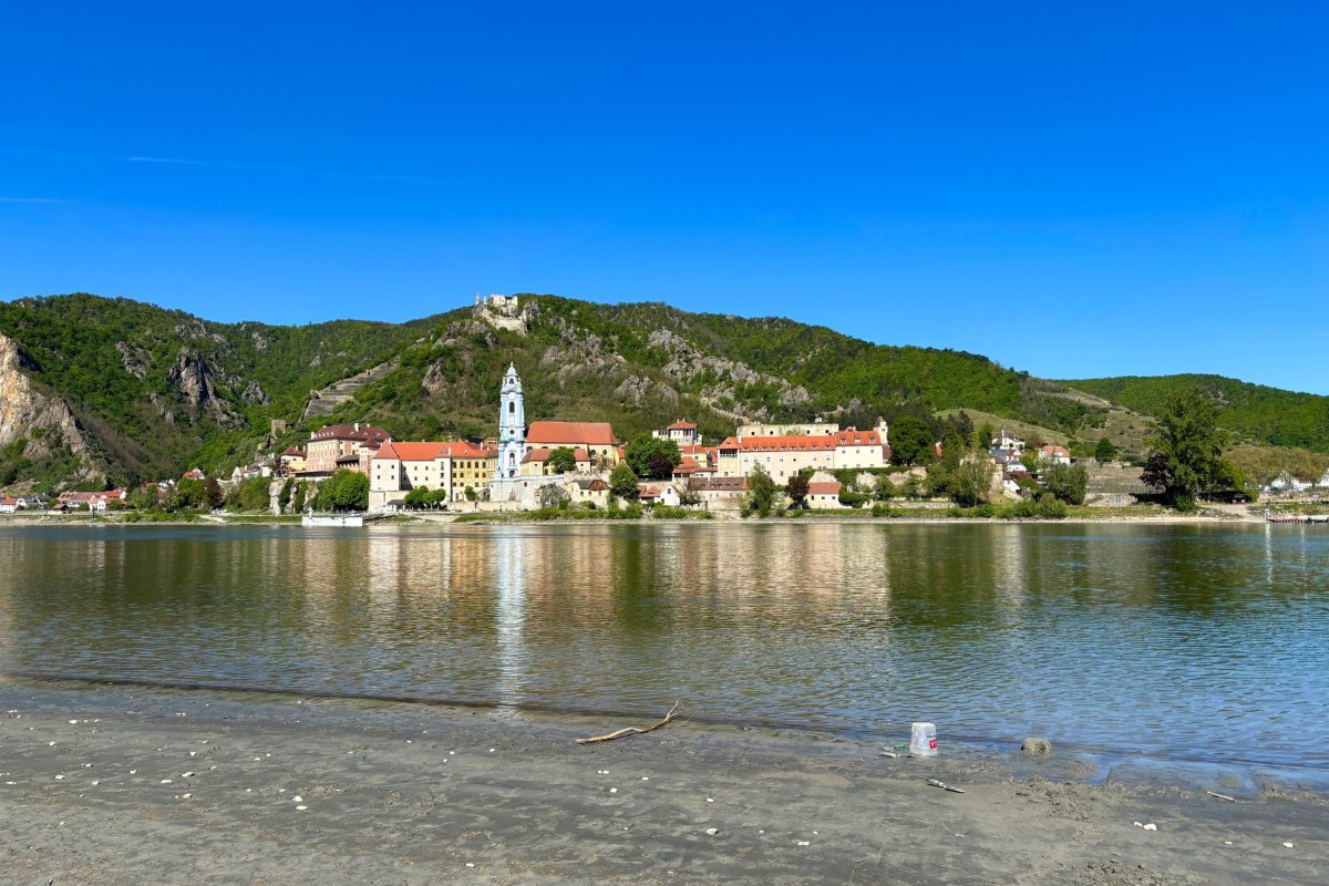 Dürnstein - pohled z protějšího břehu