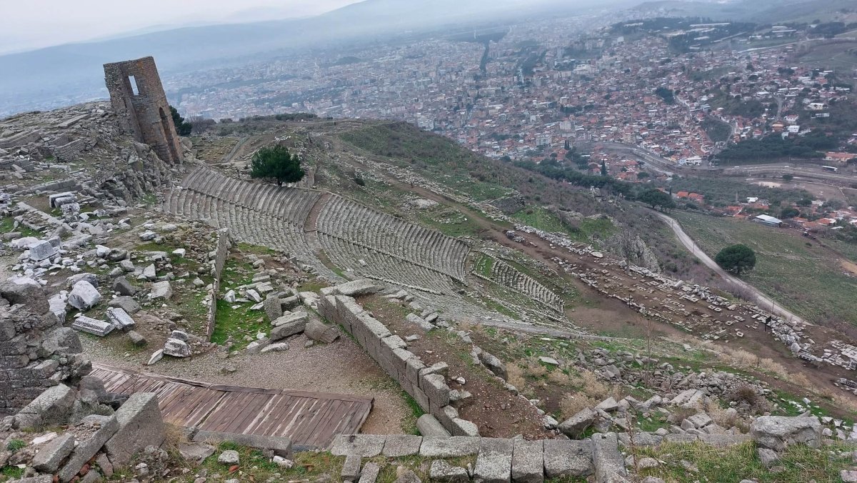 Shromaždiště pro 10 tisíc lidí v Pergamonu.