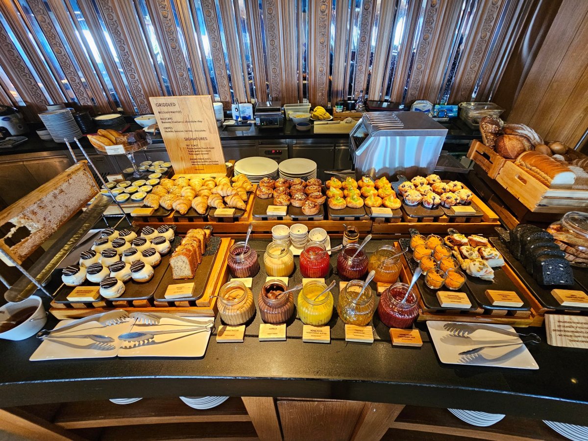 Snídaně - sladkosti a marmelády