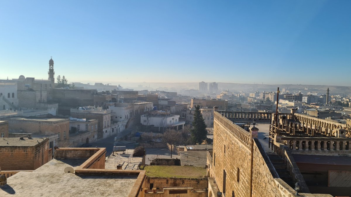 Pohled z Midyatu - Sýrie na dohled