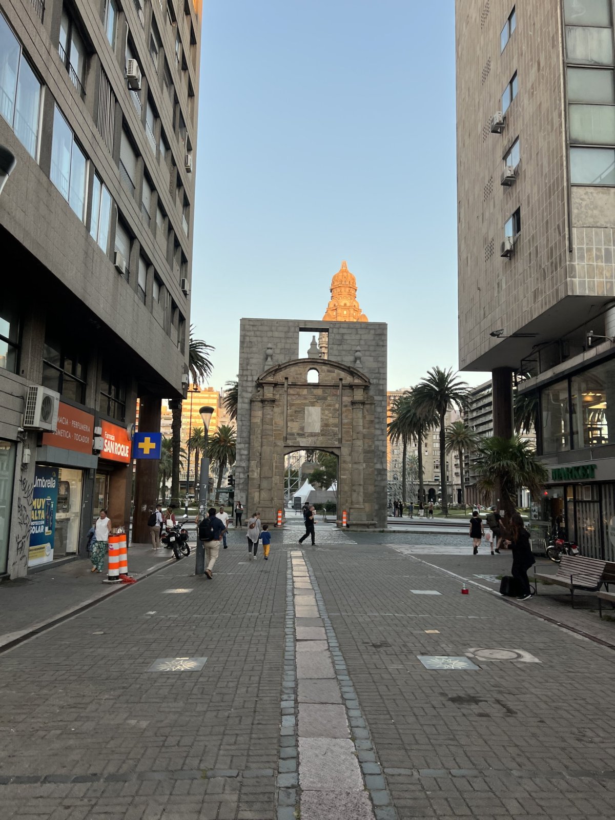 Montevideo Plaza Independencia