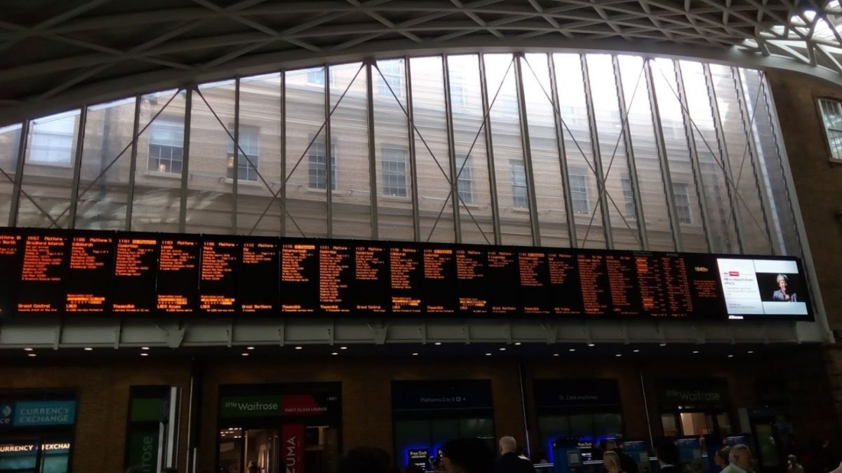 ukázka odjezdových tabulí (máme hezčí :P)