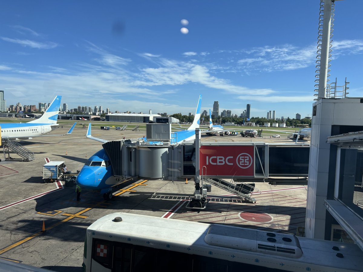 Letiště B.A. poprvé