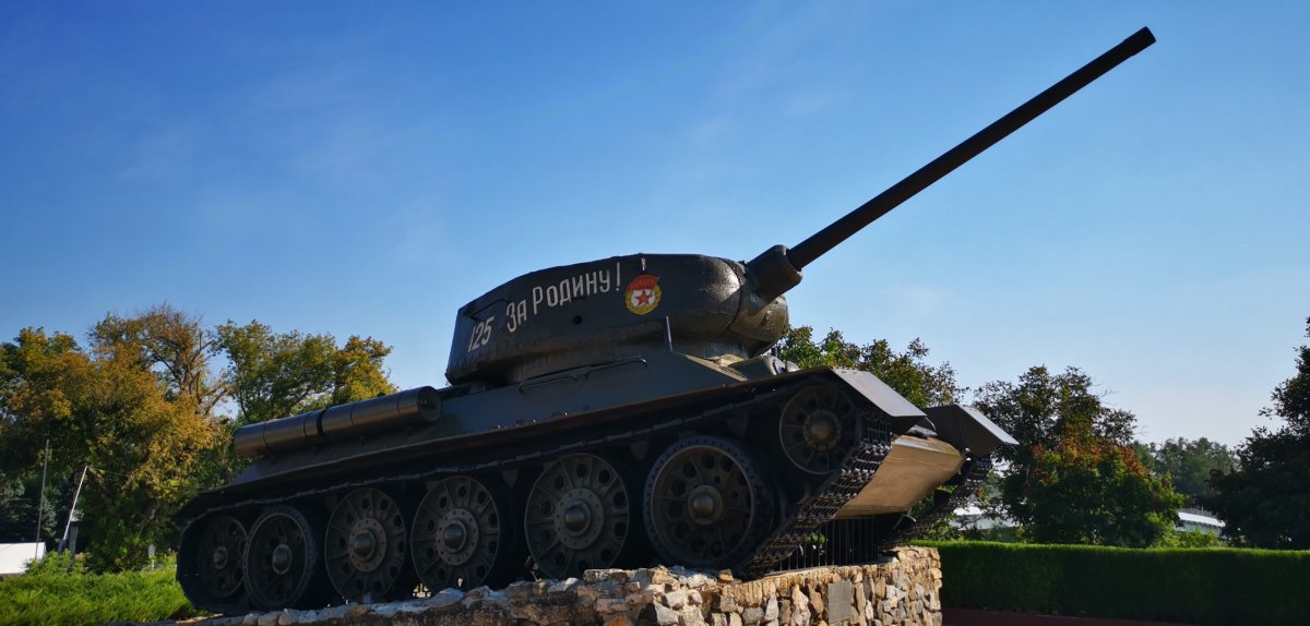 Tiraspol - Tank memorial