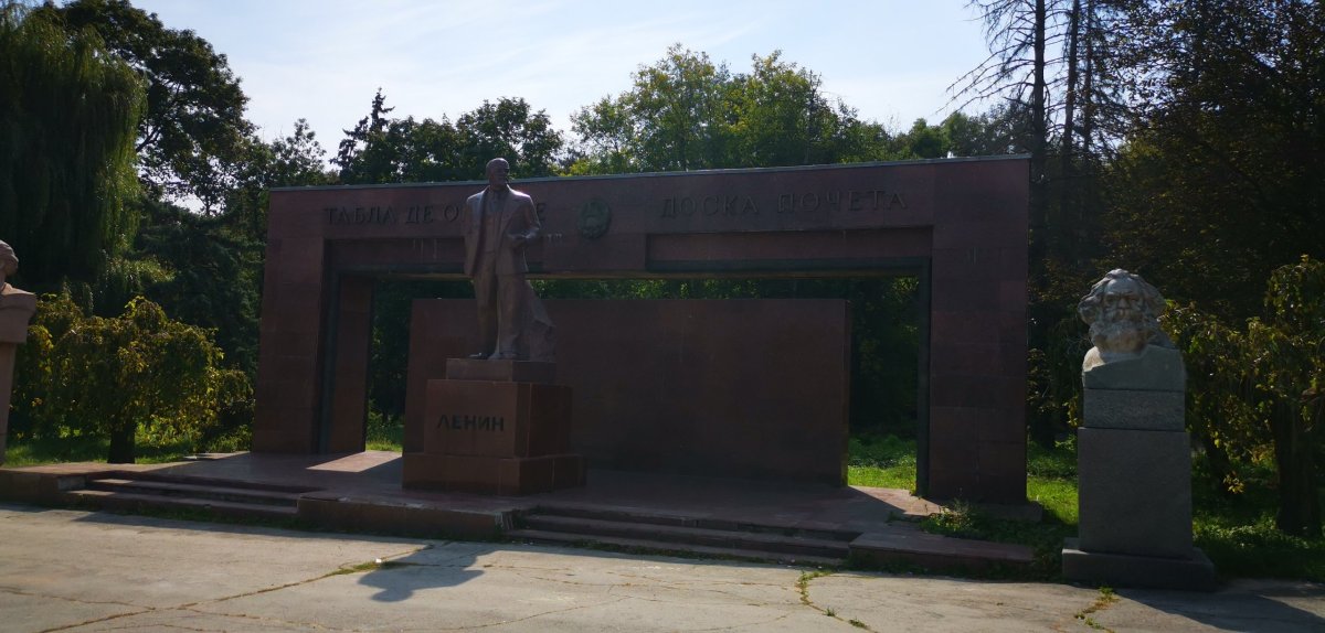 Kišiněv - památník V.I. Lenina