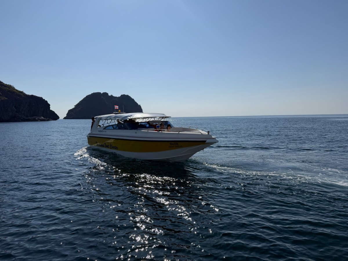 Speedboat směr Ang Thong NP