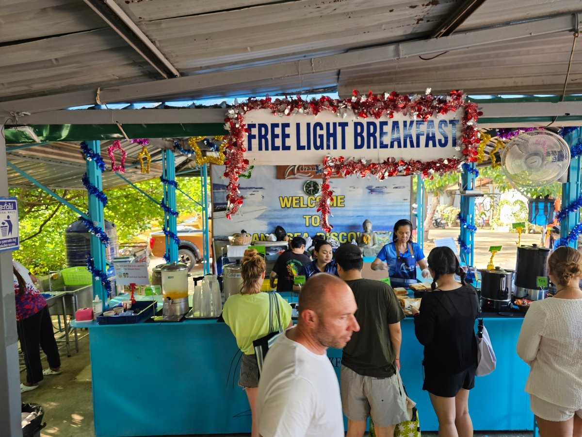 Lehká snídaně zdarma před odplutím