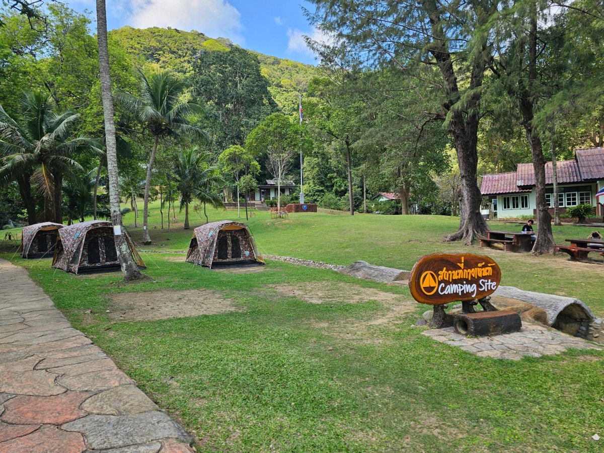 Centrum národního parku na ostrově Ko Wua Ta Lap