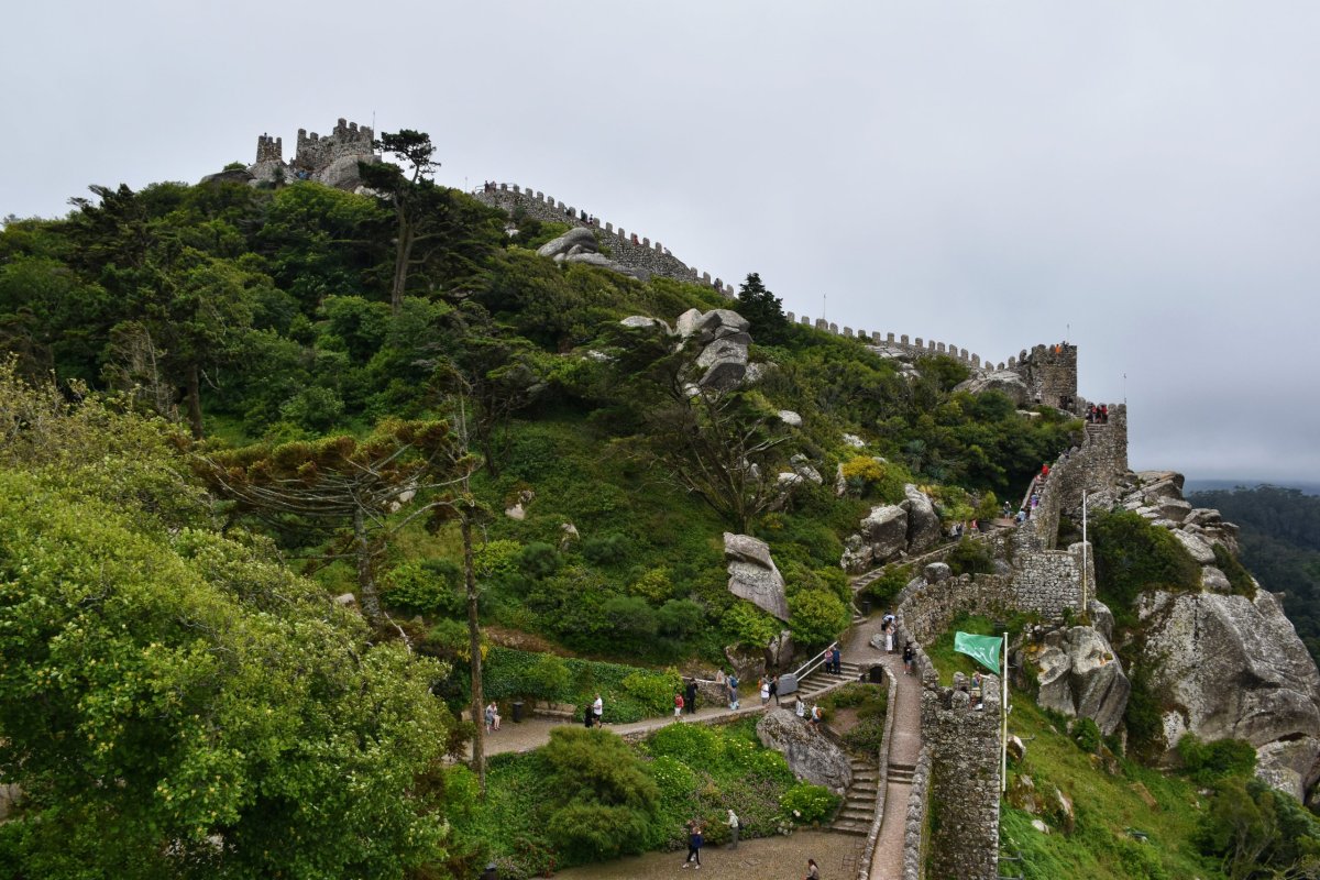 hrad Castelo dos Mouros