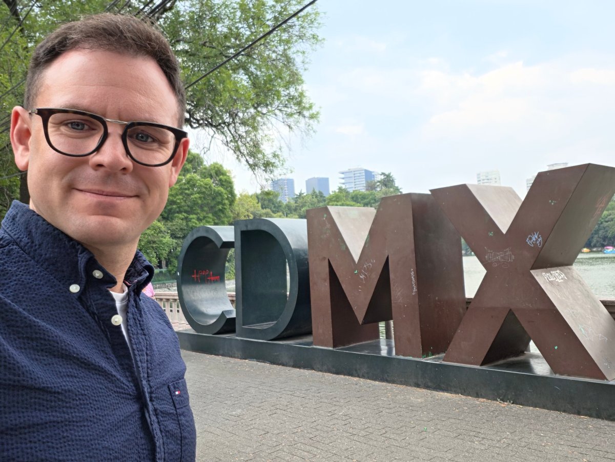 Já před nápisem "CDMX"