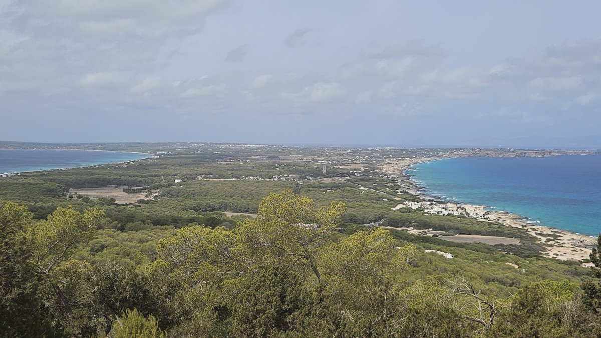 El Mirador a pohled na střed ostrova
