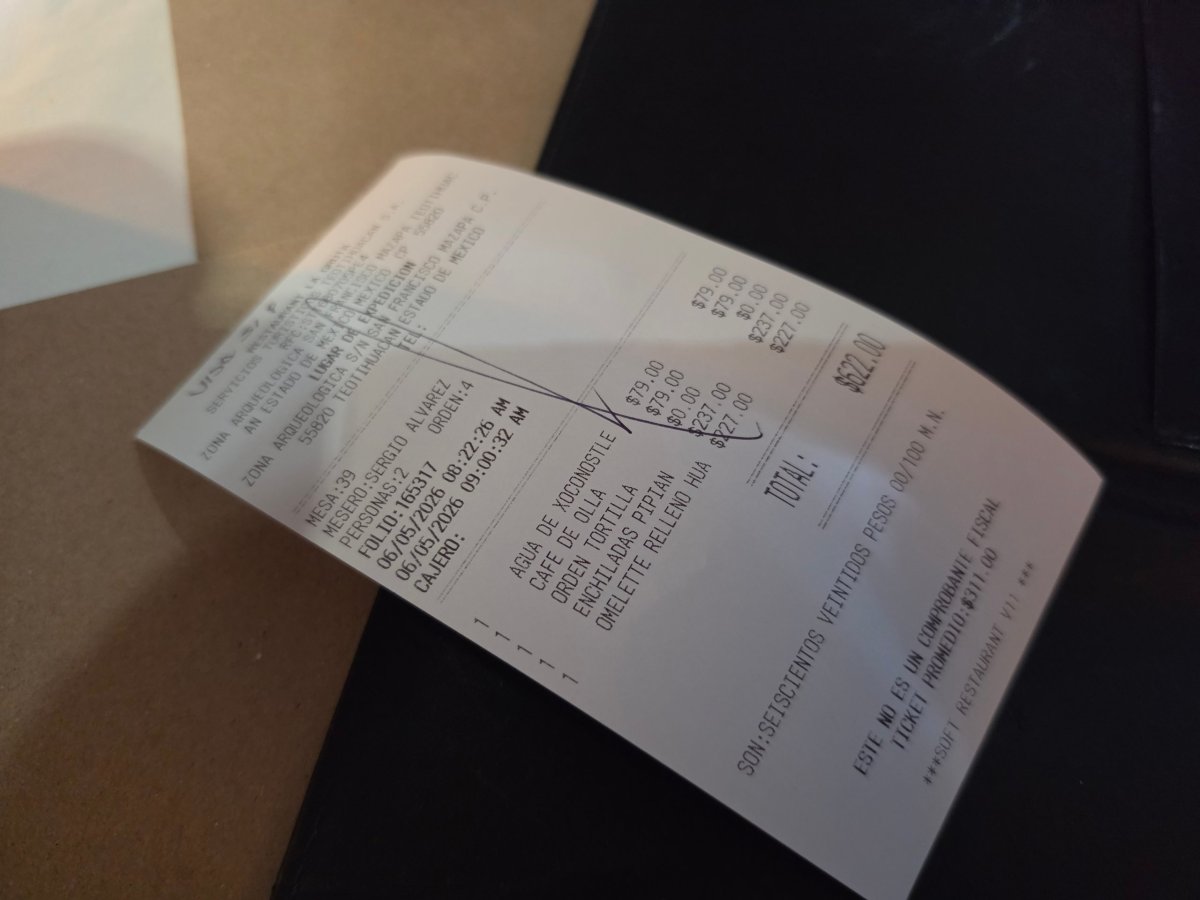 Účet z restaurace La Gruta