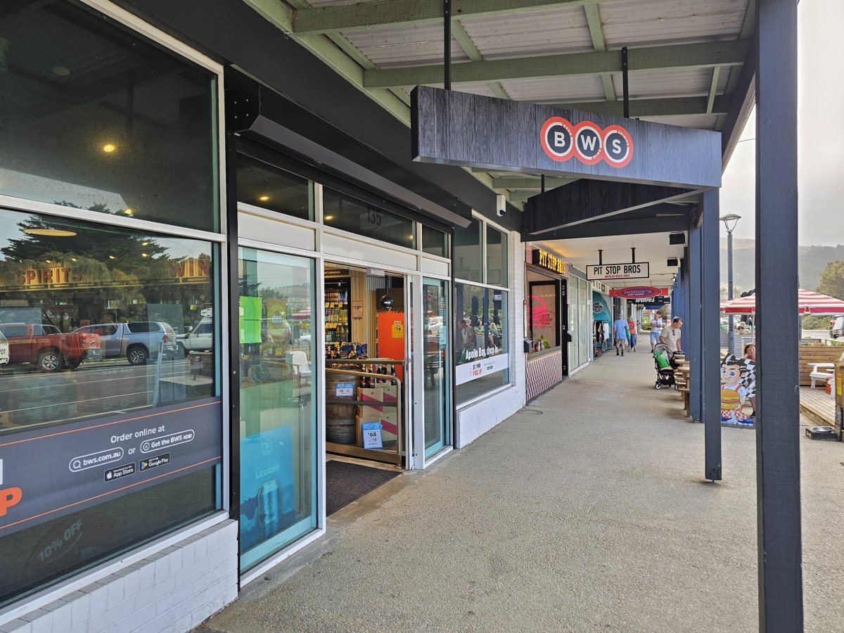 Obchody v Apollo Bay