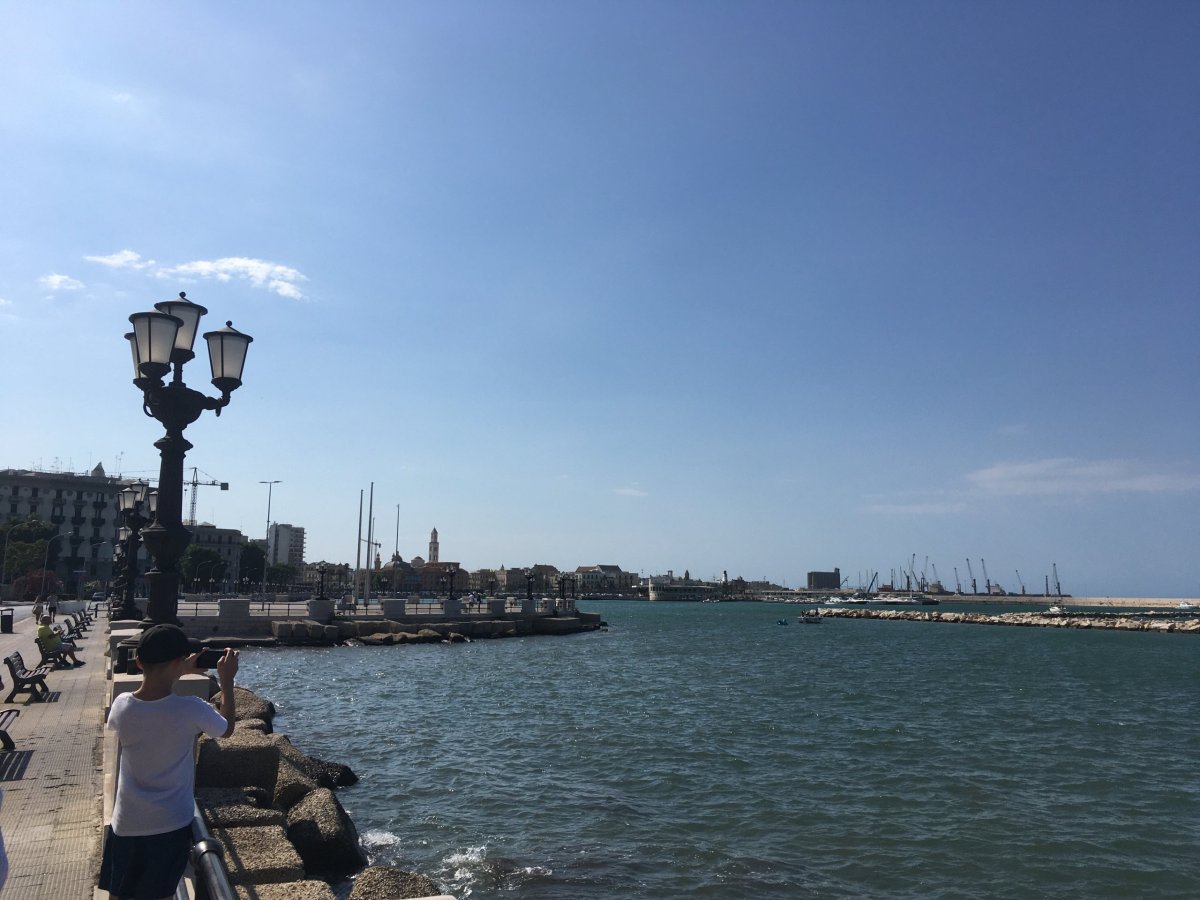 Bari a jeho nádherná promenáda kolem moře