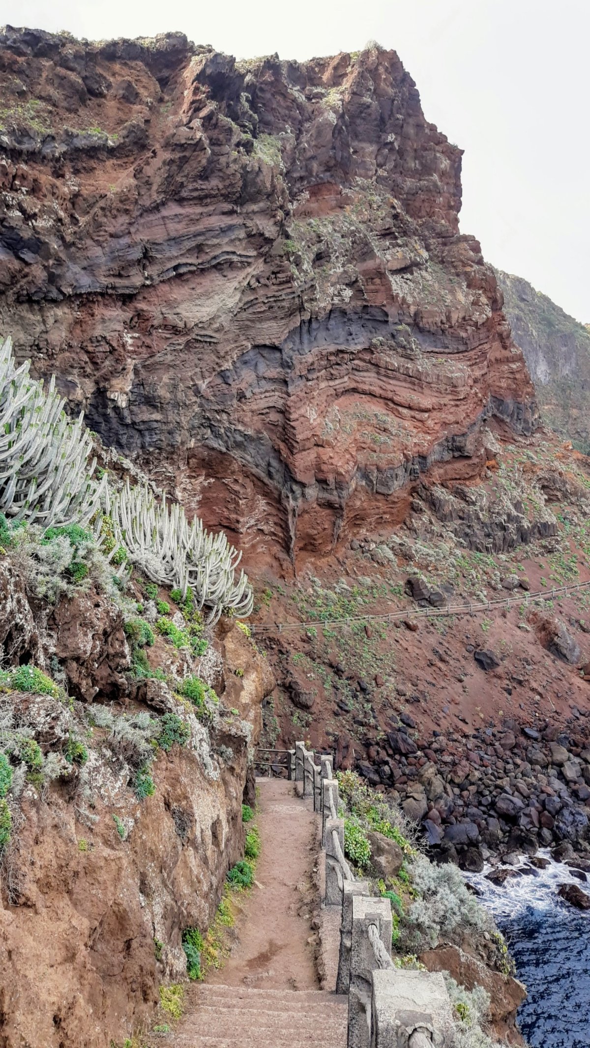 Pestrá barevná paleta vyvřelin