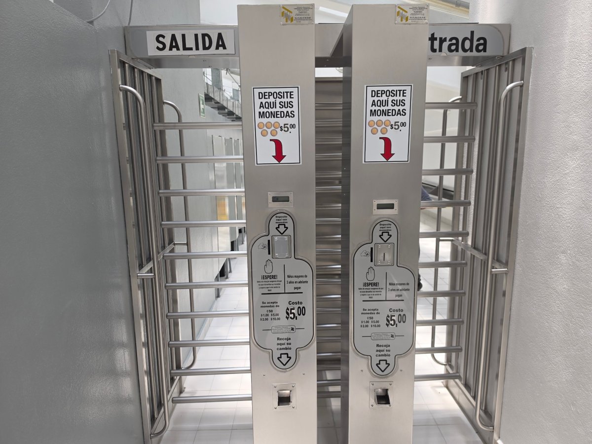 Platba 5 pesos za WC