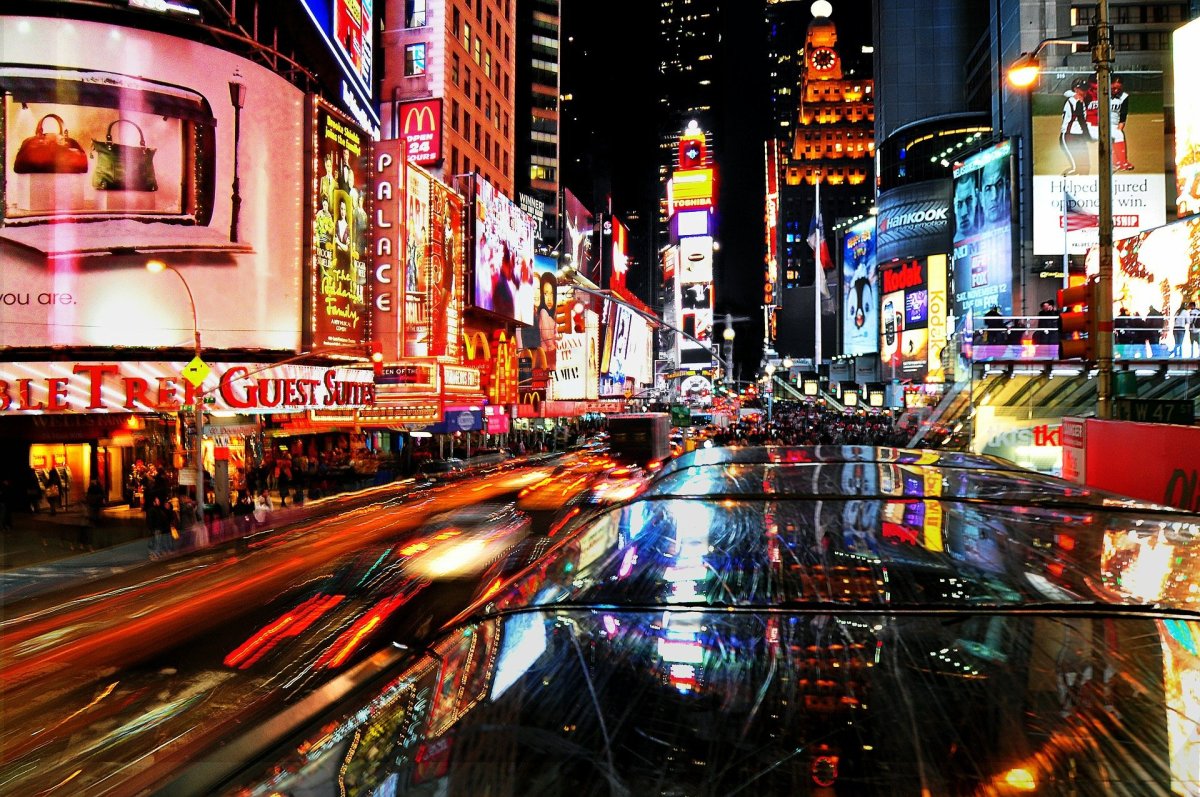 Tisíce světel Times Square