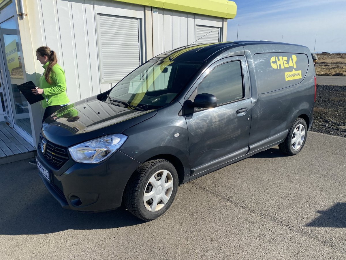 Naše "borůvka" i když není ani fialová ani modrá :D ale to nevadí