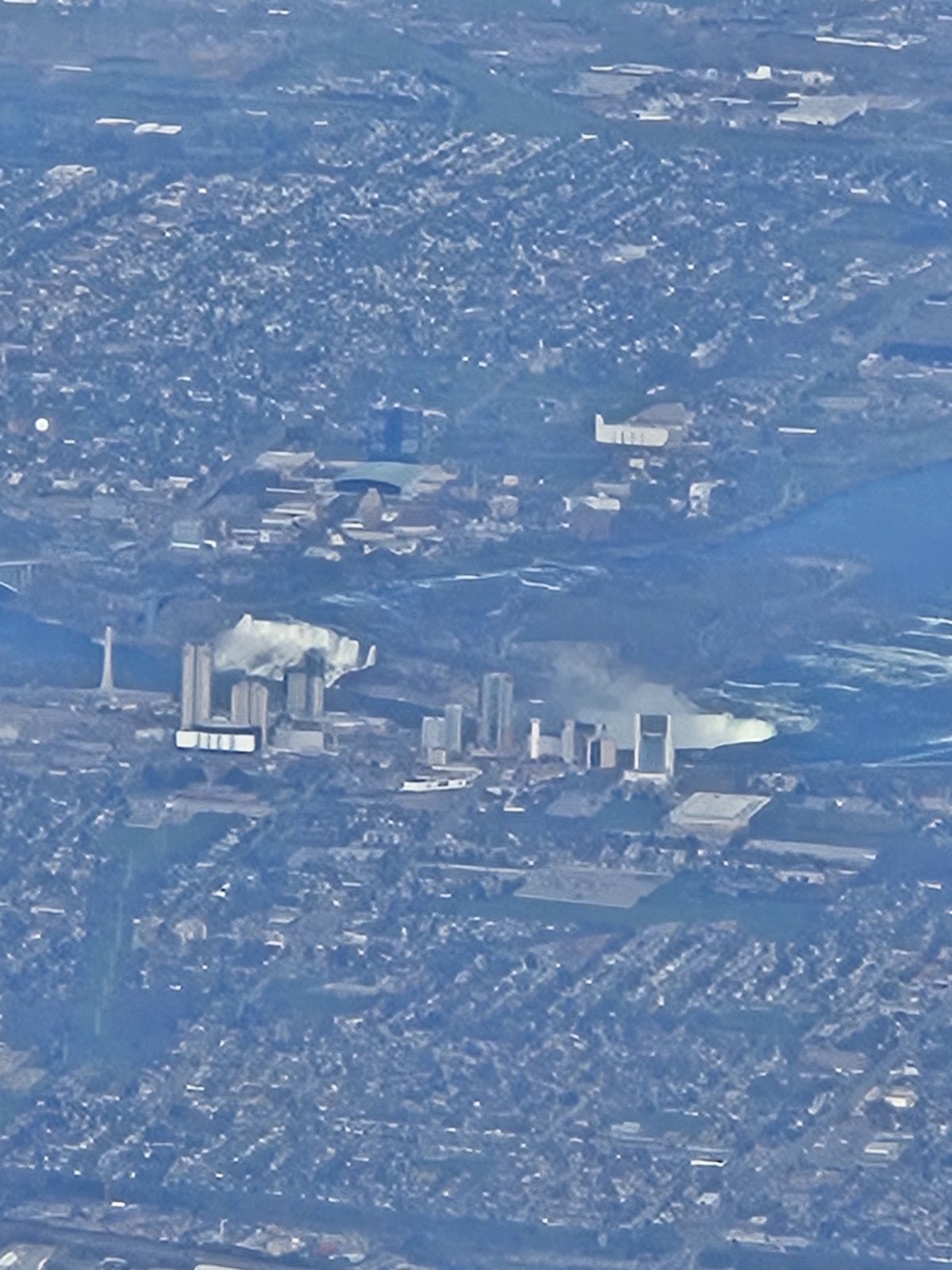 Niagarské vodopády při cestě do Toronta