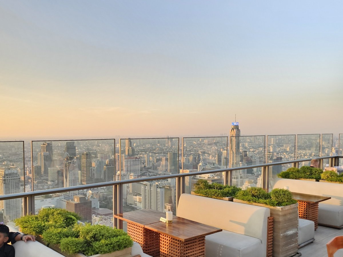 Akara Sky Hanuman - výhled na Bangkok