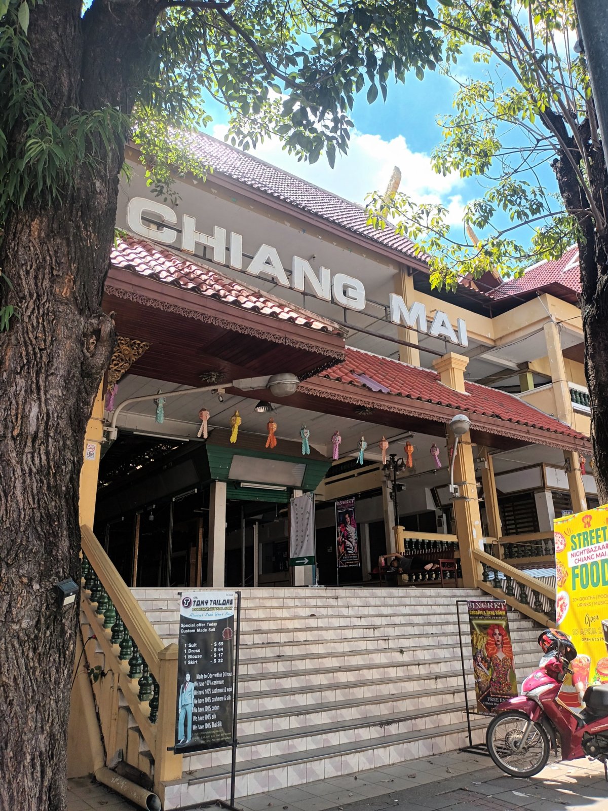 Chiang Mai.. a jsme tu!