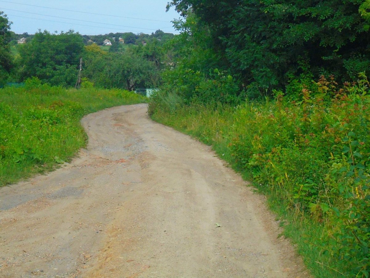 Ukrajinské Silnice jsou občas tankodrom nejede-li po dálnici 
