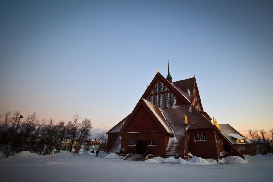 Kiruna kyrka - největší dřevěná stavba ve Švédsku. Novogotický kostel postaven ve 1912