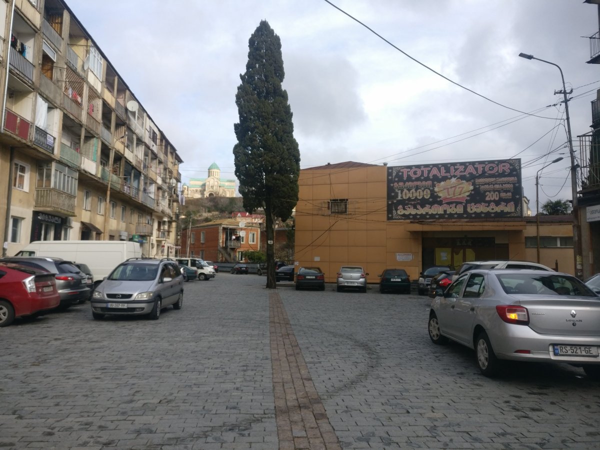 Kutaisi - vemte město a aplikujte Totalizátor