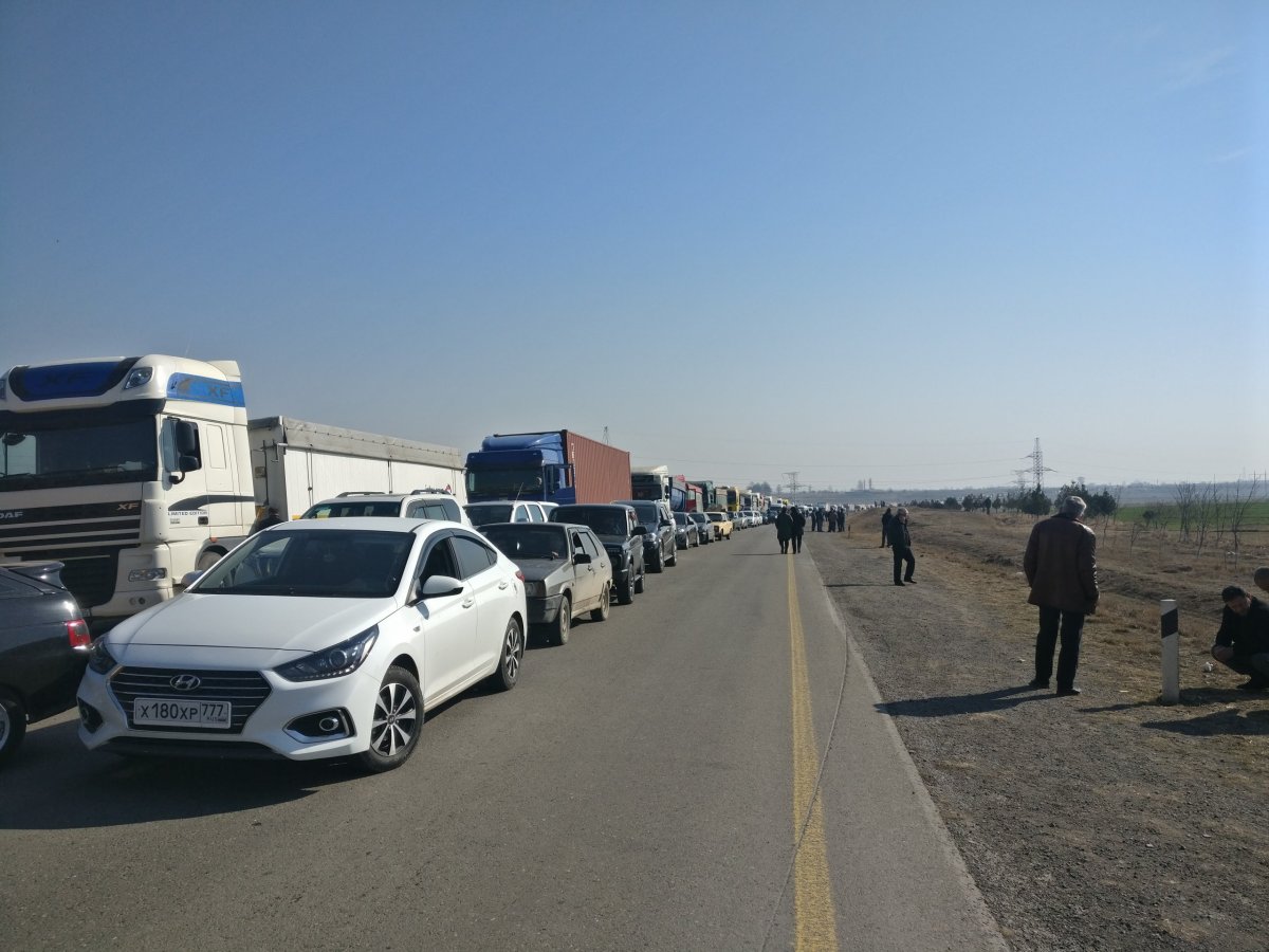 Čekání v koloně na prezidentskou kolonu