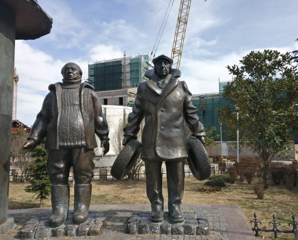 Jak potěšit Gruzína? Darujte mu nové pneumatiky.