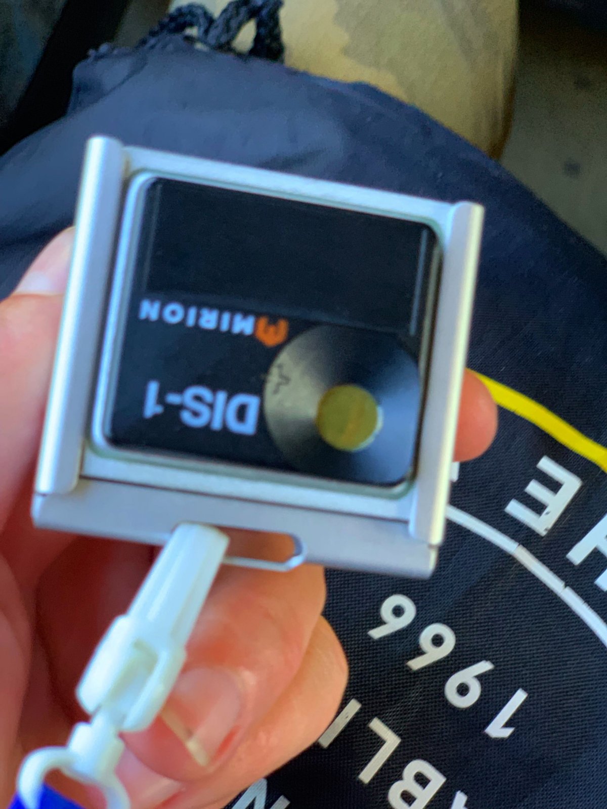 dozimetr, který máte po celou dobu na krku