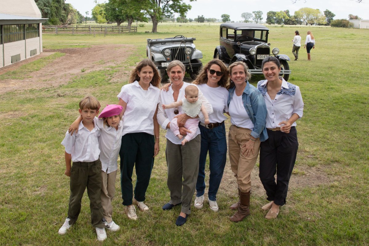 celá farmářská famílie