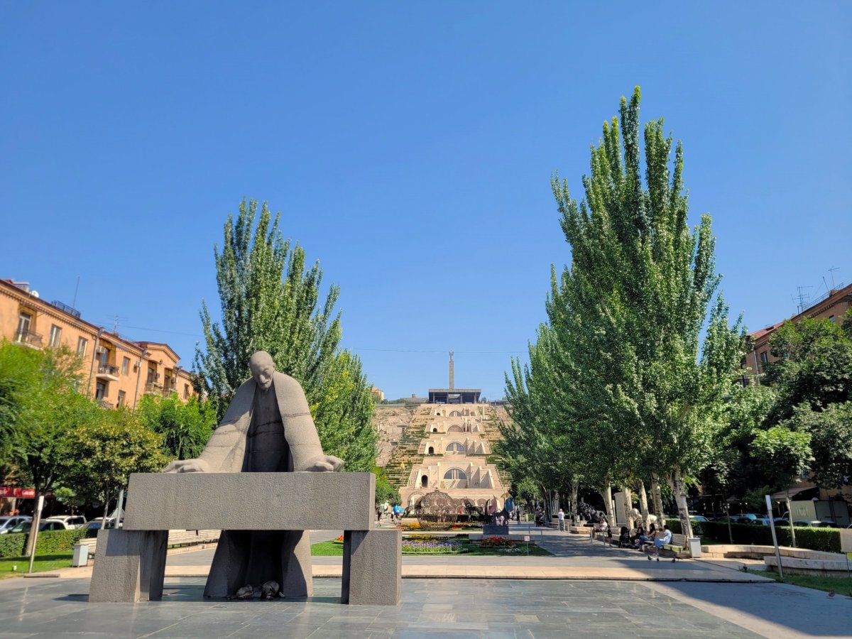 Před Cascade Complex