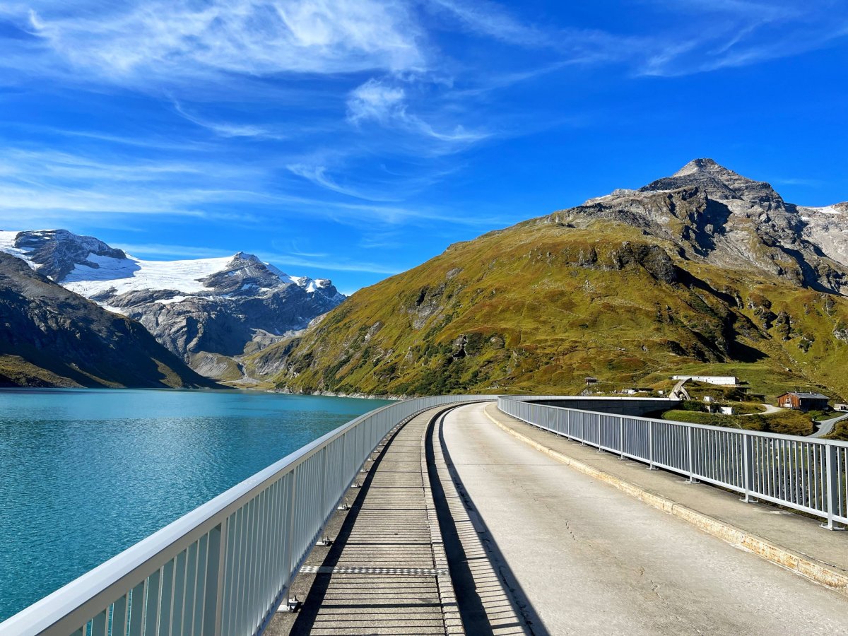 Hráz přehradyMooserboden 