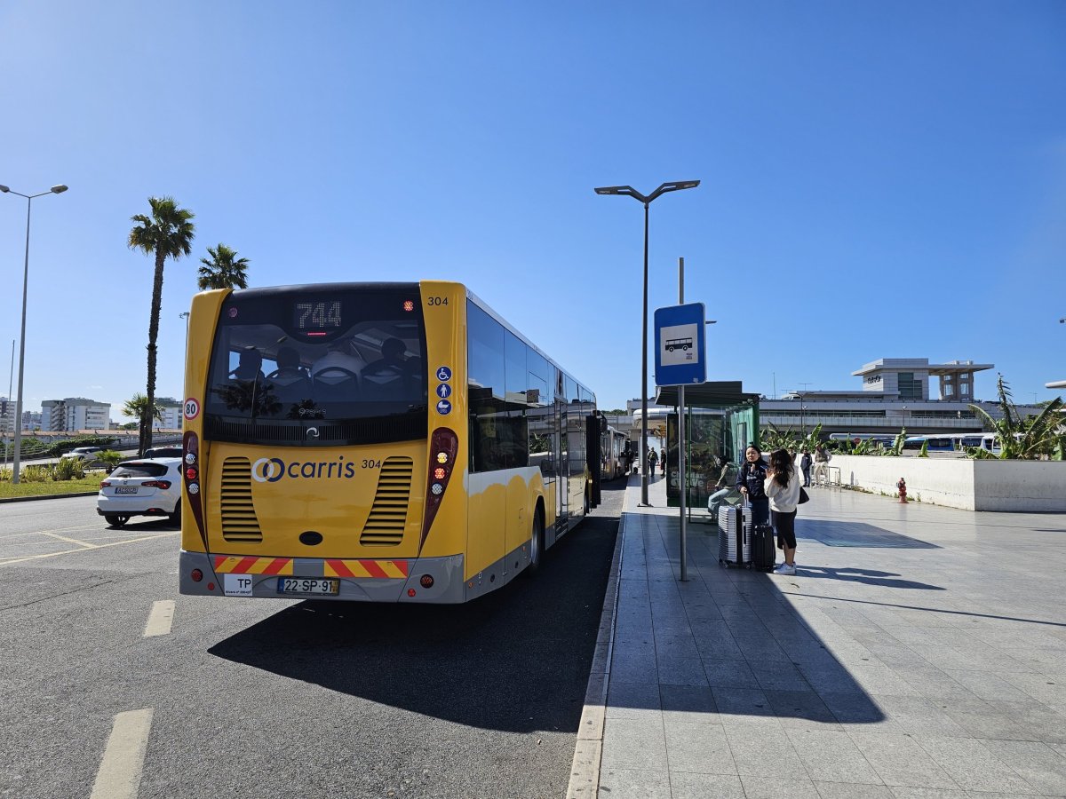 Zastávky autobusů směr centrum Lisabonu