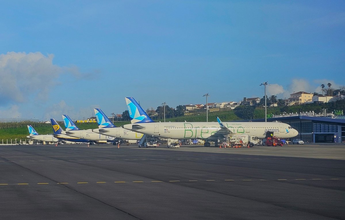 Letadla Azores Airlines na letišti Ponta Delgada