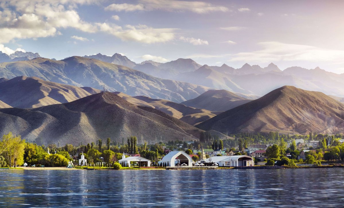 Jezero Issyk Kul