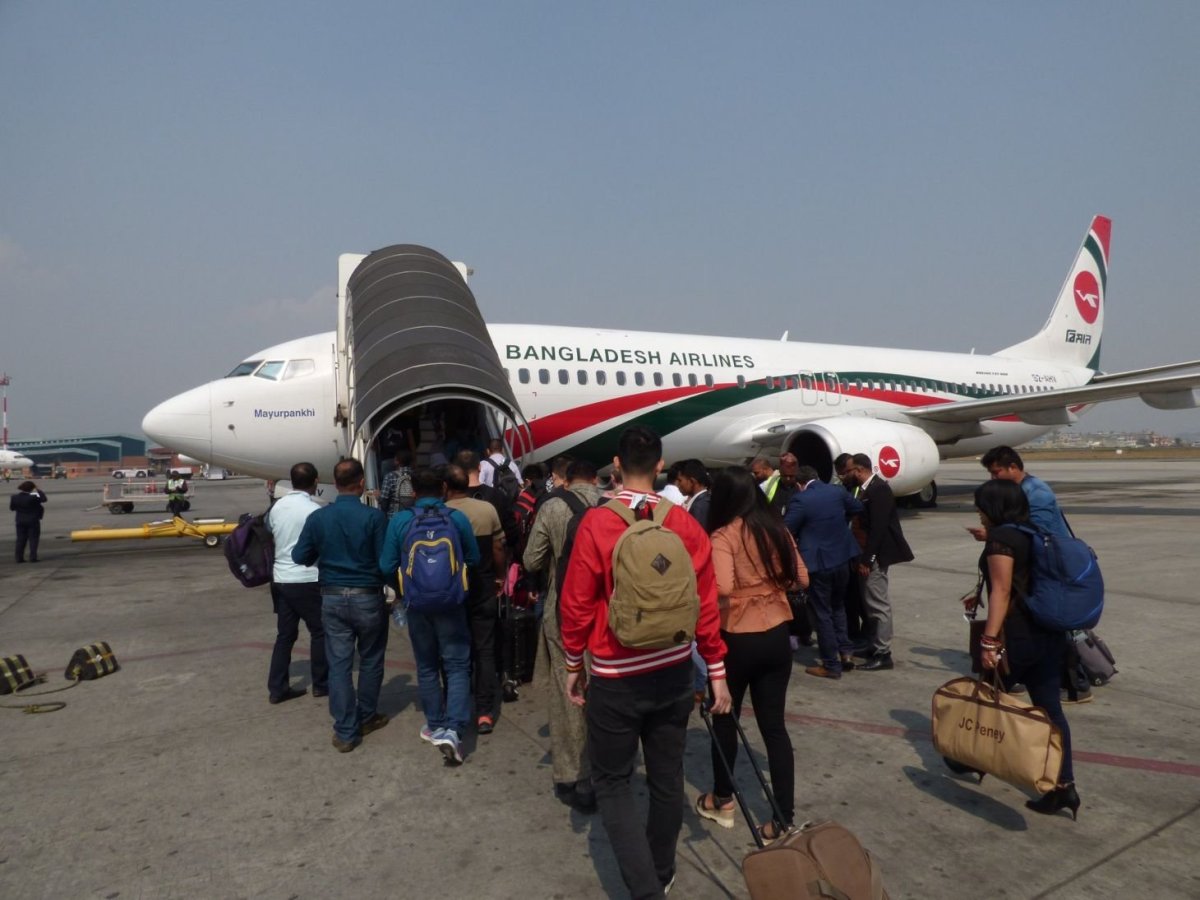 Biman Boeing 737 na letisku v Káthmandu