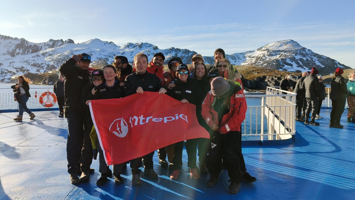 foto s 1/3 expedičního týmu