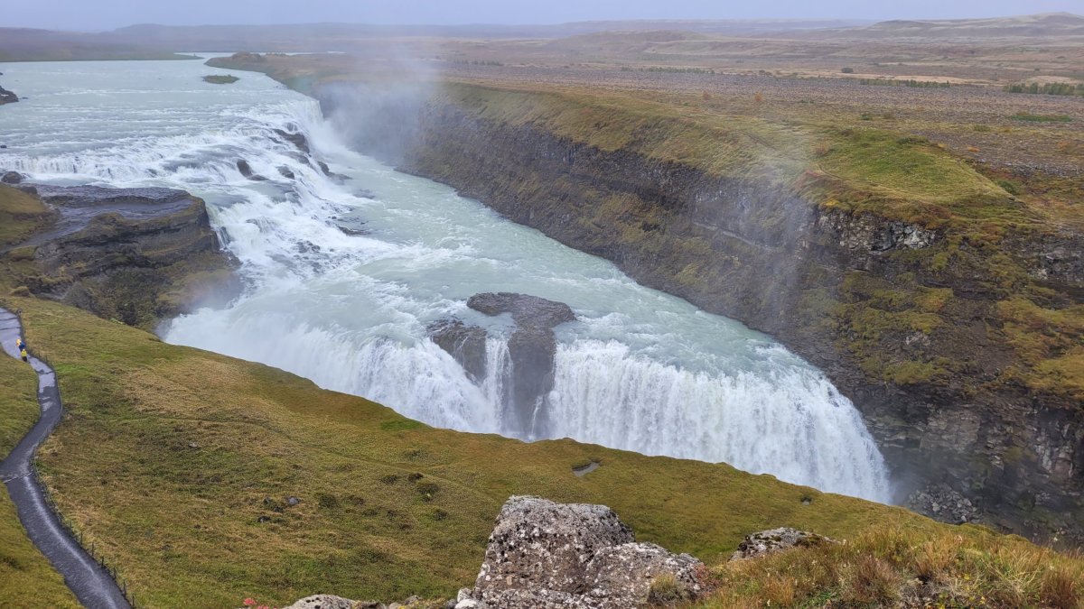Gullfoss waterfall