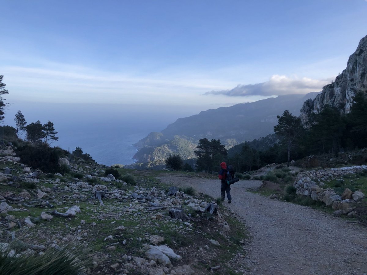 A jdeme dolů do vesnice