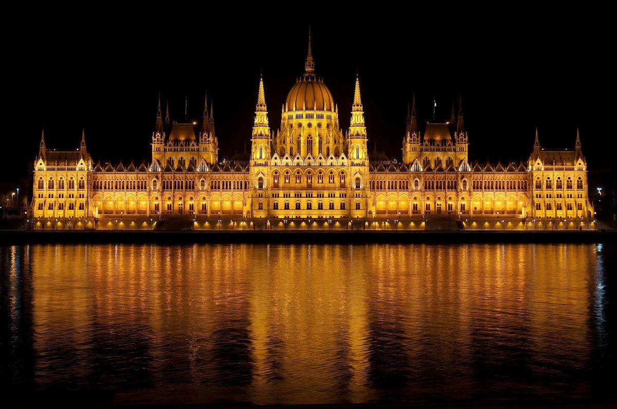 Noční parlament
