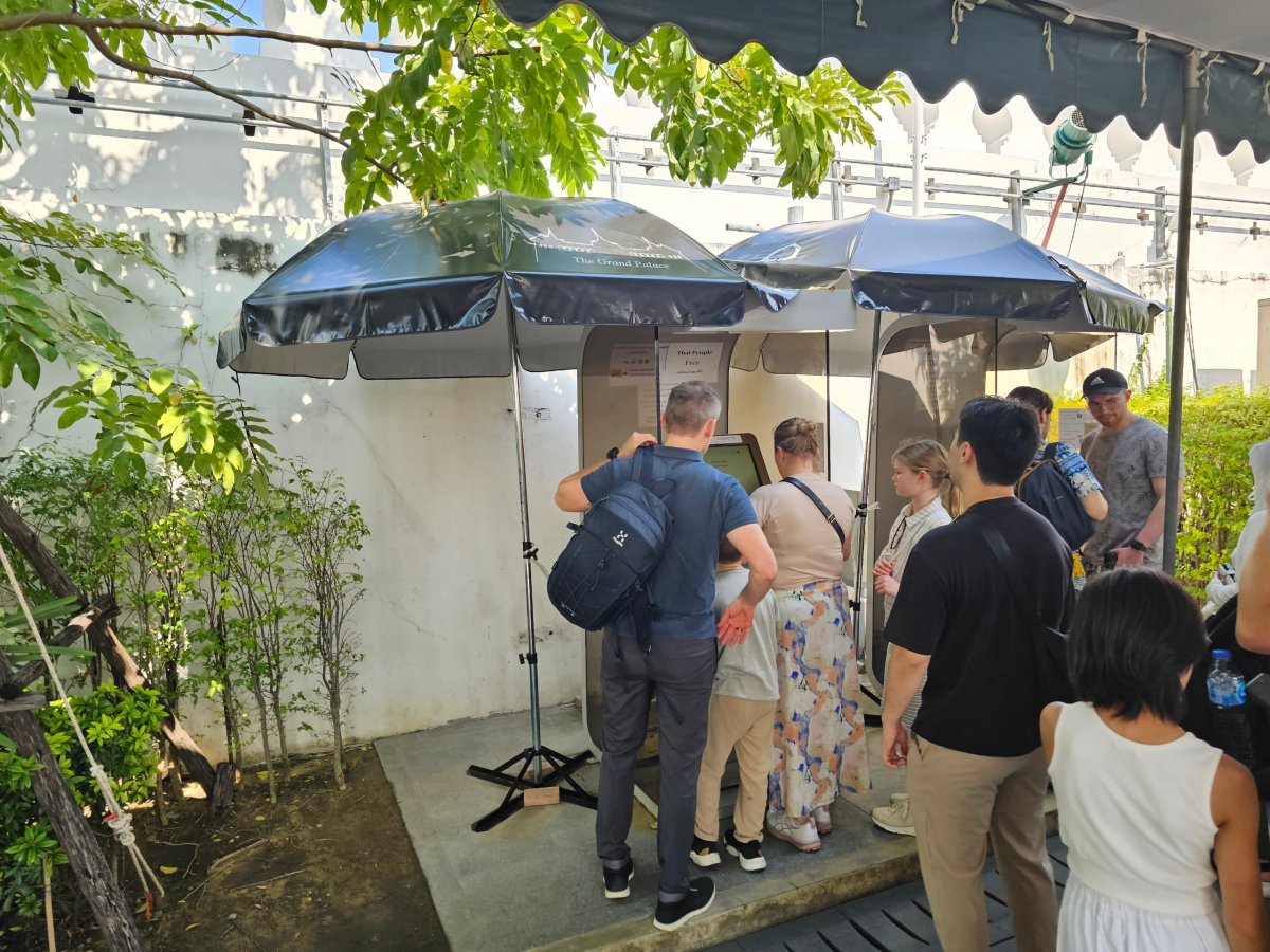 Grand Palace - automatické pokladny