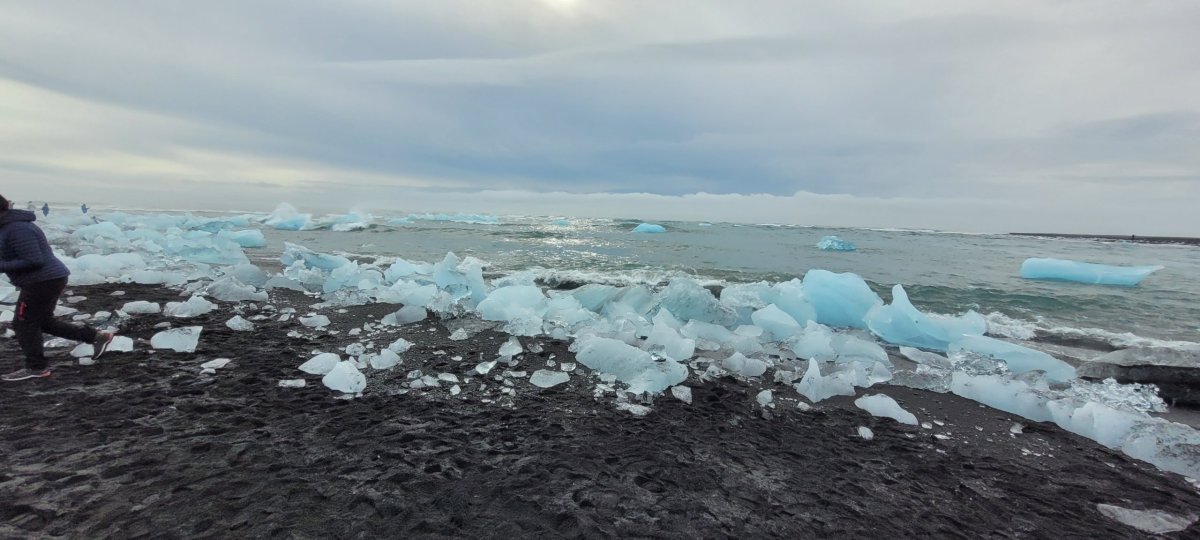 Diamond beach