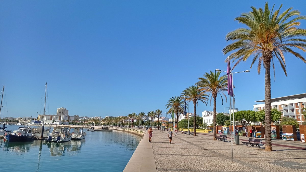 Portimao - promenáda kolem řeky Arade