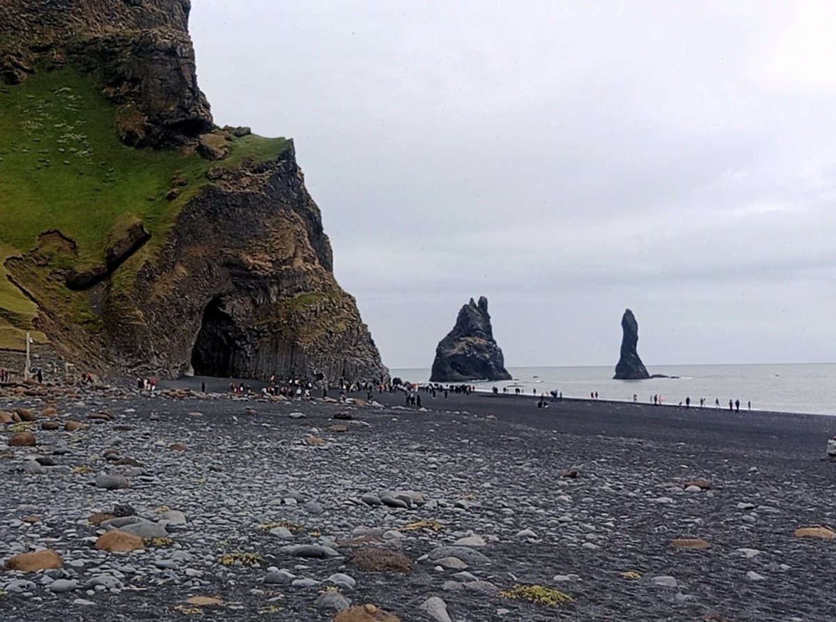 Reynisifjara Black beach 