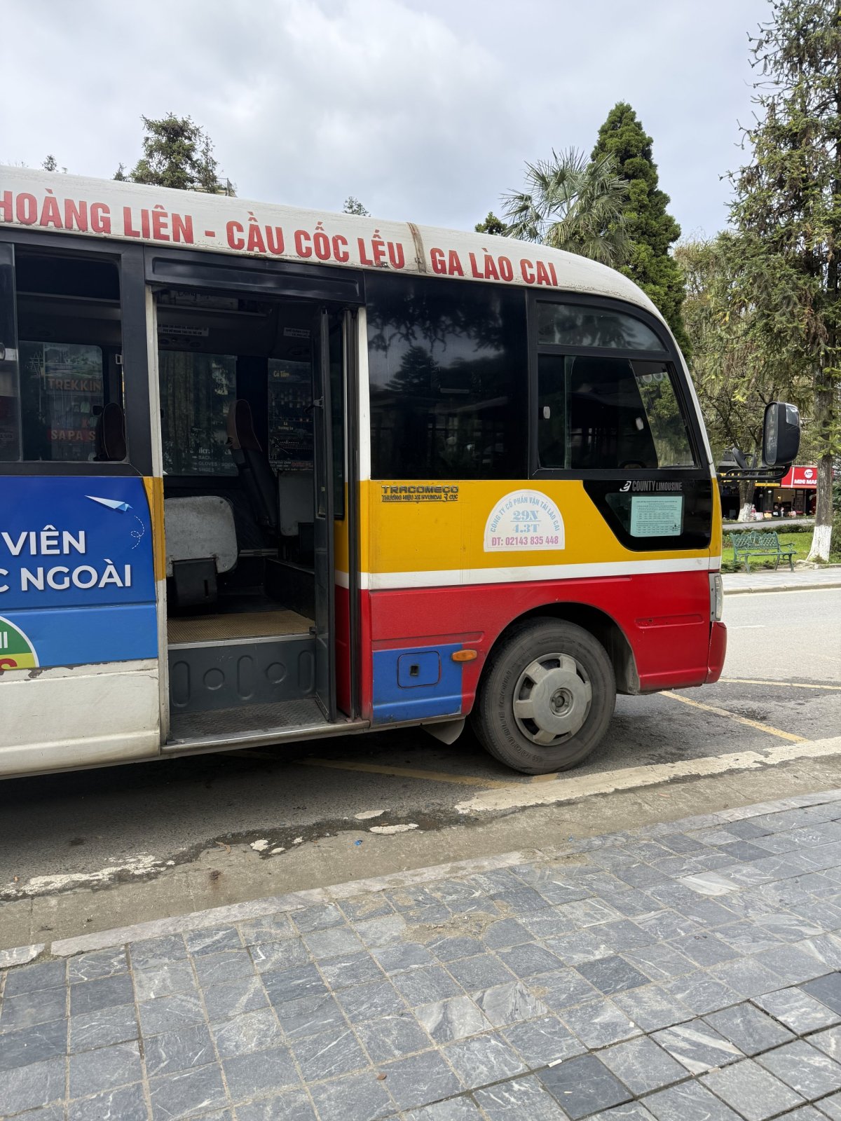 Linkový autobus do Lao Cai