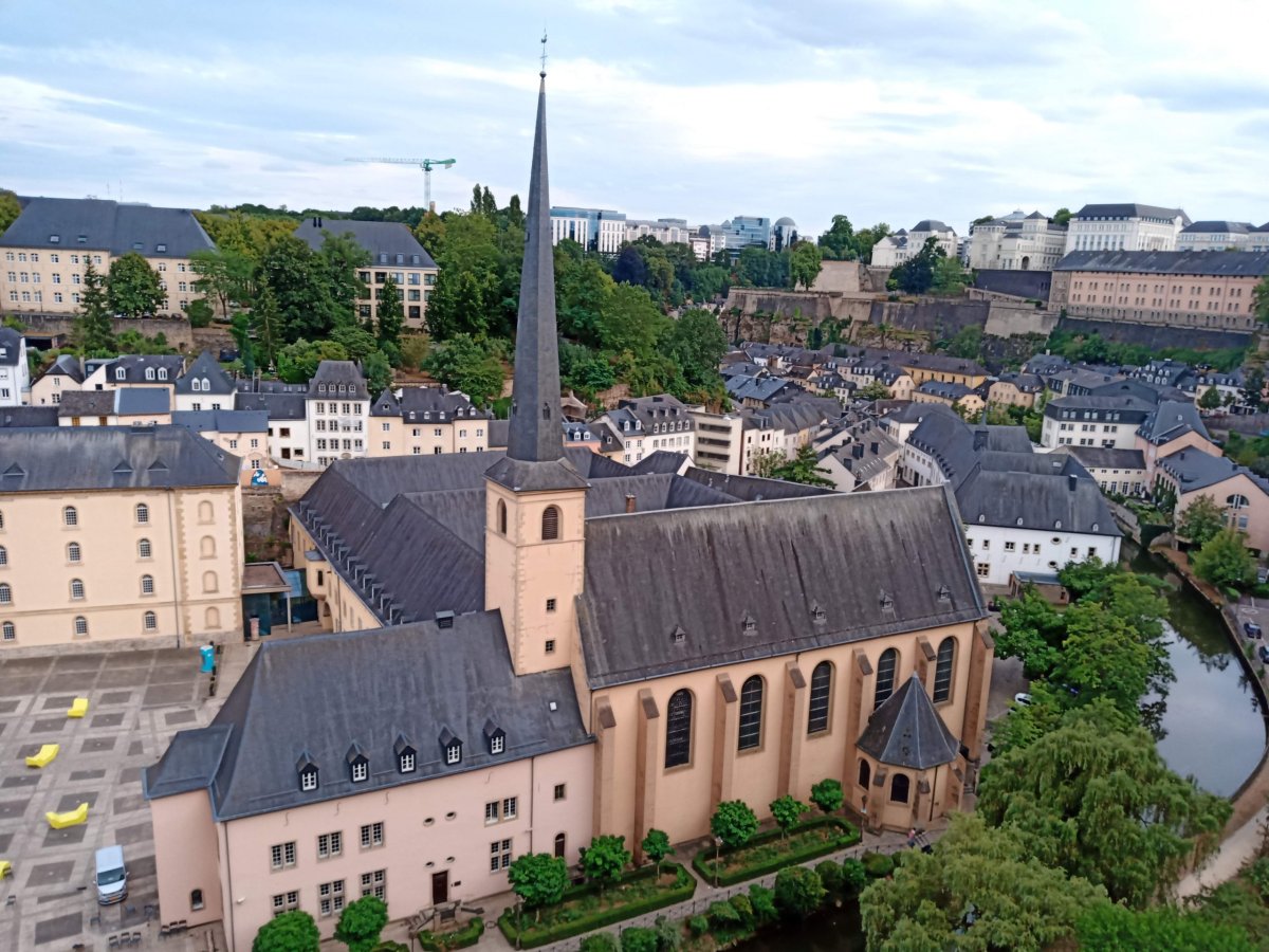 Na katedrálu Notre-Dame 