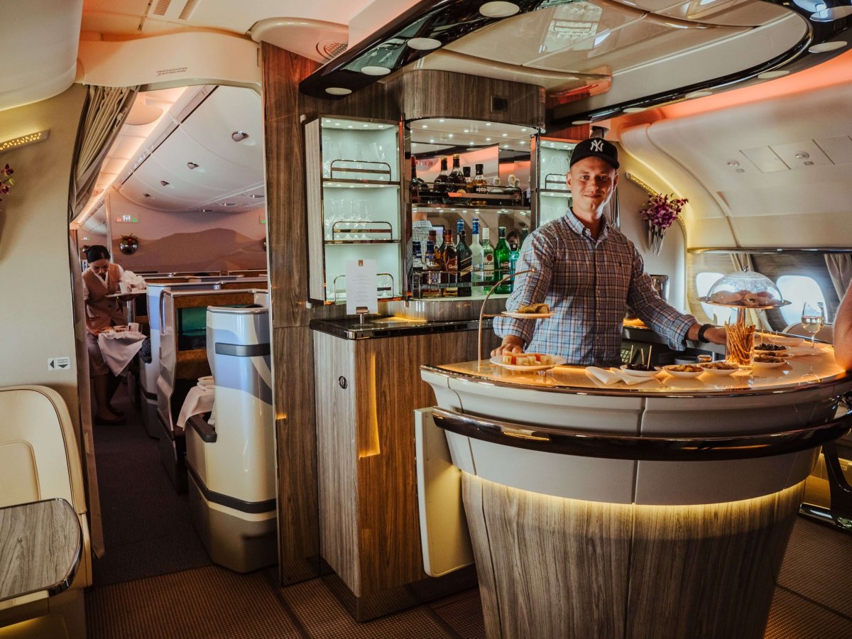 Dnes pro vás koktejly míchá Dave